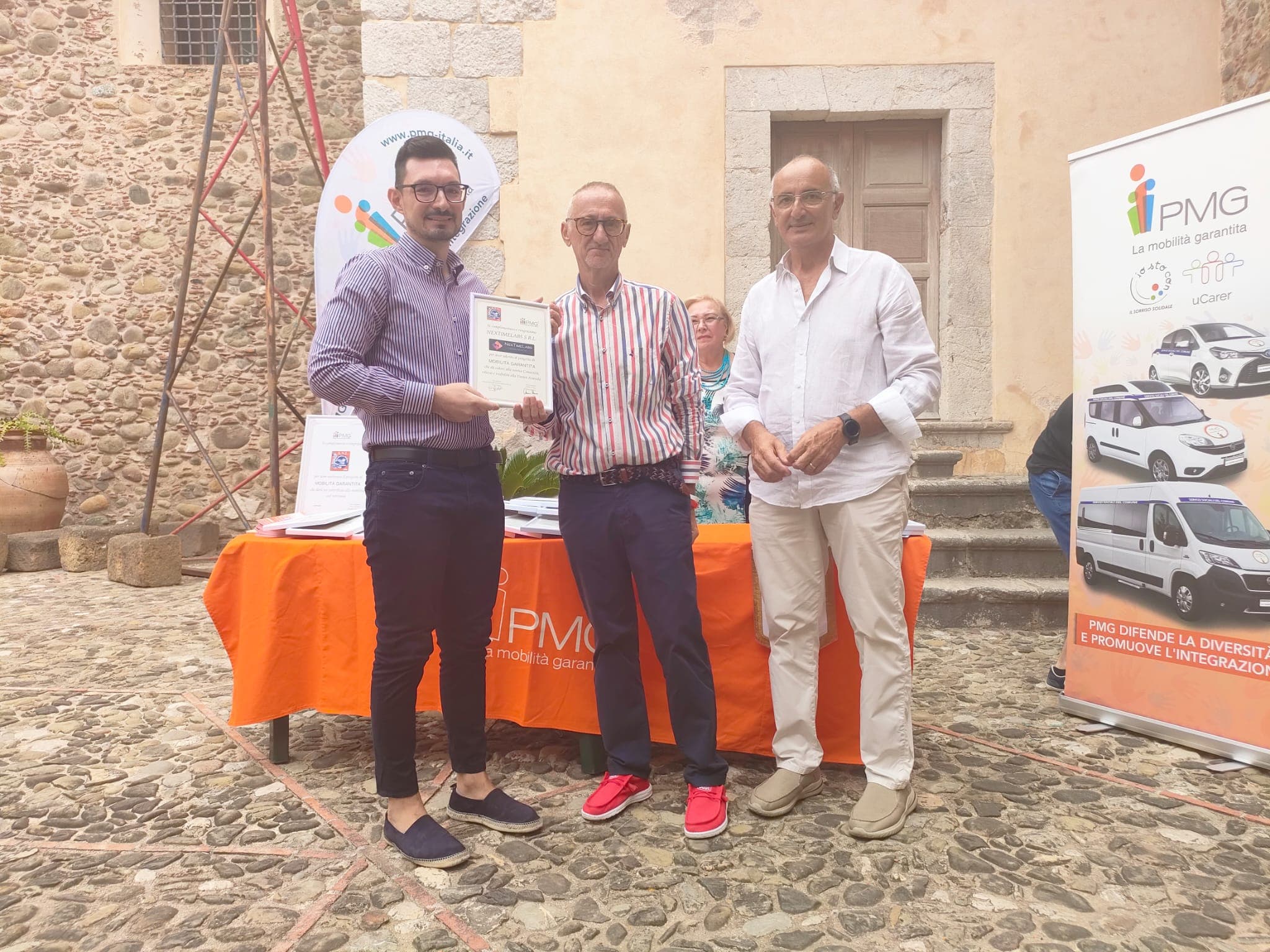 NexTimeLabs sostiene un nobile gesto di solidarietà: la donazione di un veicolo per il trasporto di pazienti oncologici